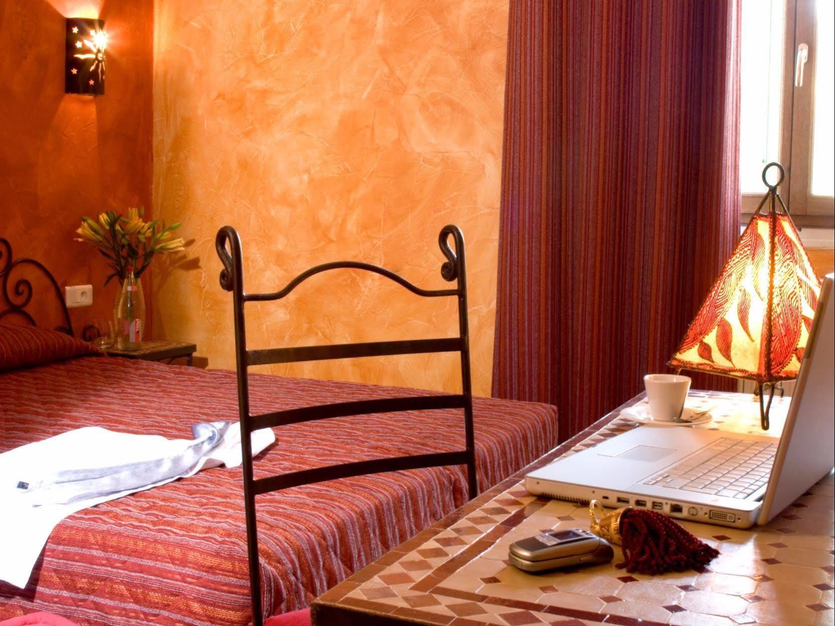 Contact Hotel Le Relais De Vellinus Beaulieu-sur-Dordogne Exterior foto